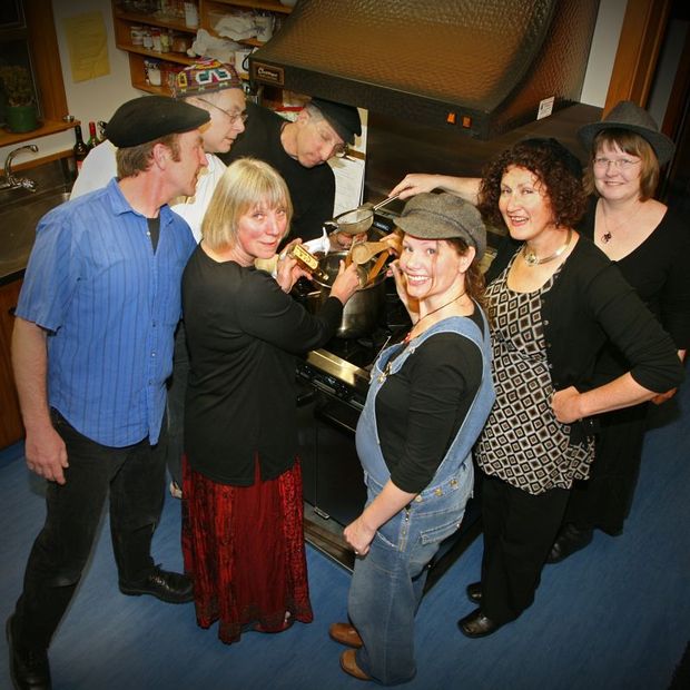 Klezmer Rebs cooking courtesy of Rob Kilvington