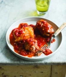 Aunty Myrnas cabbage rolls image